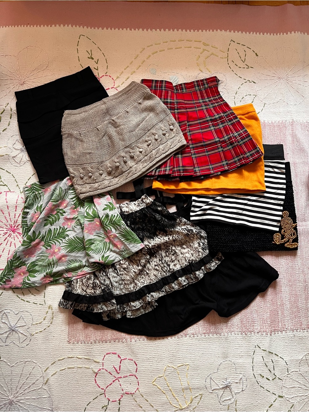 Women’s Skirt Bundle – 9 Pieces | XS/S
